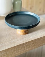 استاند تقديم سيراميك