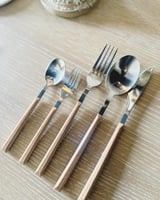 أدوات المائدة