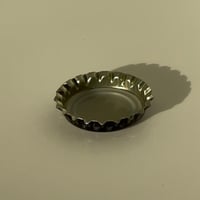 غطاء اسود تاجي (100) حبه