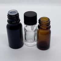 كرتون قوارير زجاج اسود سعة 5 مل مع قطارة (255 حبة)