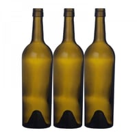 قارورة زجاجية عنبر اللون تستخدم لزيت الزيتون و الع...