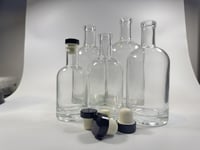 قارورة زجاج شفاف عالي الجودة و قاعدة سميكة 750 مل