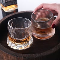 كوب زجاجي راقص موج النهر