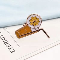 بروش ( دبوس ) عصير برتقال