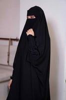 عباية راس معصم زم بربطة راس ثابتة