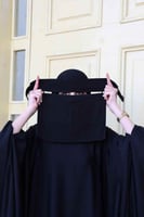 نقاب مشبك مبطن بحرير