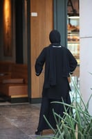 طقم عباية بـ 3 قطع منفصلة