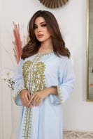 جلابية سماوي بتطريز ذهبي