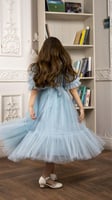 فستان بناتي تل بلون سماوي