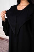 عباية بقصه على الصدر واكمام فرنسيه