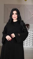 عباية سوداء مزينه بالخرز