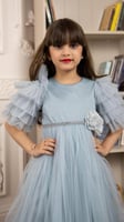 فستان بناتي تل بلون سماوي