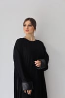 عباية كم جلد اسود