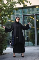 عبايه قطعتين منفصلة مطرزه