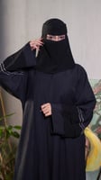 عباية سوداء باكمام طبقات