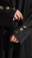 عباية سوداء بقصة جانبية