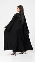 عباية مقفلة بسحاب