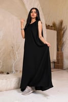 عباية اسود مع فستان ساده