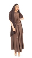فستان عباية بني مع طرحة