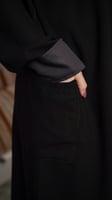 عبايه نص ياقه بزره واحده