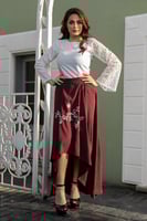 طقم بلوزة وتنوره