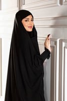 عباية رأس بكم مطاط عريض وكلفة