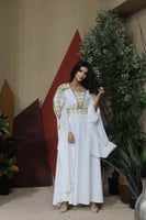 جلابية ابيض فخمة بقصة اكمام مميزة