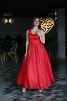 فستان سهره أحمر