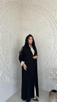 عباية مع فستان متصل مقلم