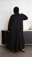 عباية كلوش مفتوحة بكلفة من الامام