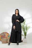 عباية طبقتين مزينة بشريط ساتان