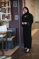 عباية رسمية بياقة عريضه