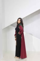 جاكيت عنابي بقبعه