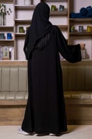 عباية جيوب وتغلق بازرة بلون نحاسي