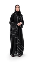عباية سوداء فخمة بخطوط بيضاء