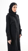 عباية لف بتطريز اسود