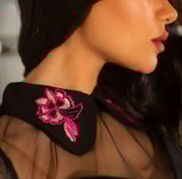 طقم بلوزة وتنورة