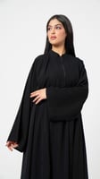 عباية مقفلة بسحاب