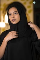 طرحة سوداء بطقطق