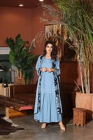 جلابية مفتوحة بفستان داخلي