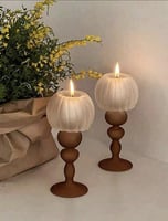 حامل شمعة من الزجاج العاكس