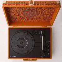 مشغل الاسطوانات "جراموفون" ماركة (Crowley)