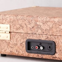 مشغل الاسطوانات "جراموفون" ماركة (Crowley)