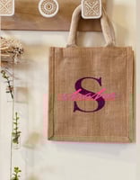 شنطة مقاس صغير الاسم + الحرف