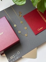 سلسال وحلق كارتيه