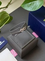 اسورة سوارفسكي