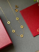 سلسال وحلق كارتيه