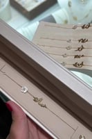 اسواره ناعمة فخامة مع ورده