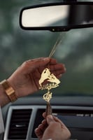 تعليقة كسرة العود بيديين عشق للابد