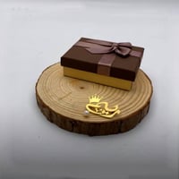 بروش اطفال بالاسم وراء كل طفل أنيق لولوة، لأنهم غا...